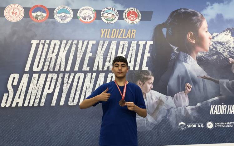 Karate Şampiyonası’nda Aliağa’ya madalya