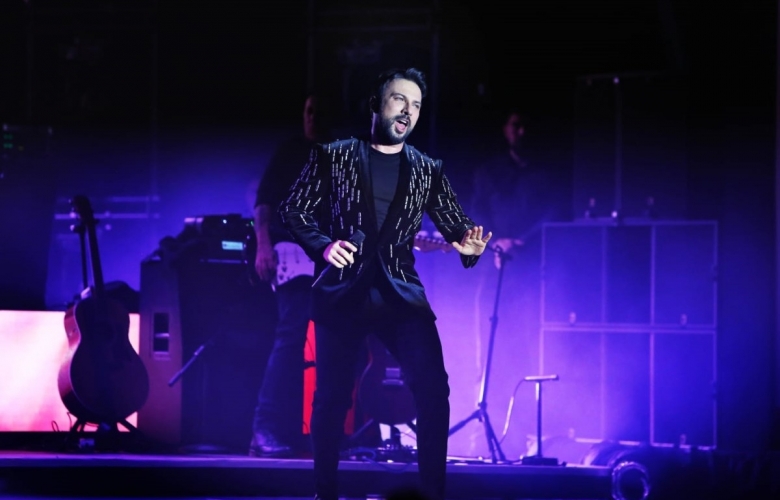 Megastar Tarkan’dan kadınlara özel destek