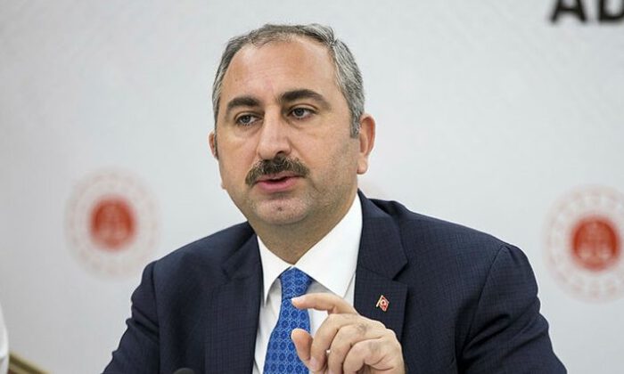 Abdulhamit Gül’den ‘karantina’ mesajı