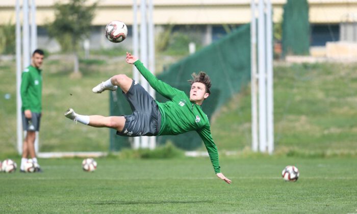 Bursaspor Balıkesir’de 3 puan arıyor