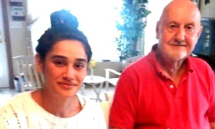 Eski kocasının yanına sevgilisiyle döndü