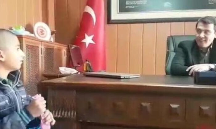 Kumbarasındaki 29 lirayı bağışladı
