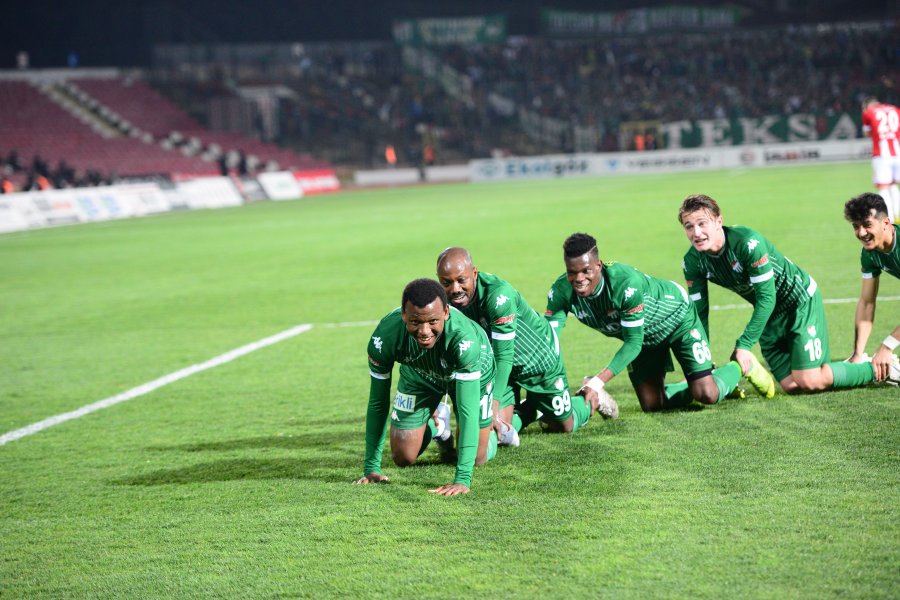 Bursaspor’un erken gollerinin ‘6’ndan onlar çıktı