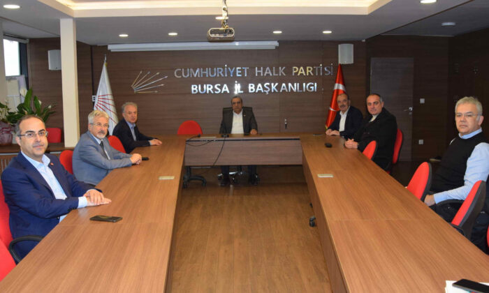 CHP Bursa’dan sosyal mesafeli ‘Coronavirüs’ toplantısı