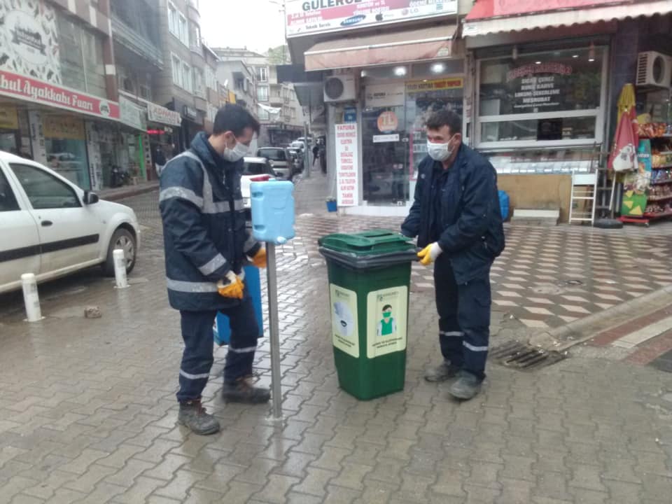 Karacabey’de kirli elidivenlere atık kutulu çözüm