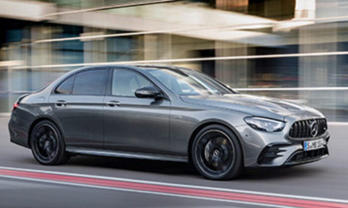 Mercedes marşa yeniden basıyor