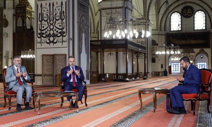 CHP Bursa’dan Alinur Aktaş’a ‘cami’ tepkisi
