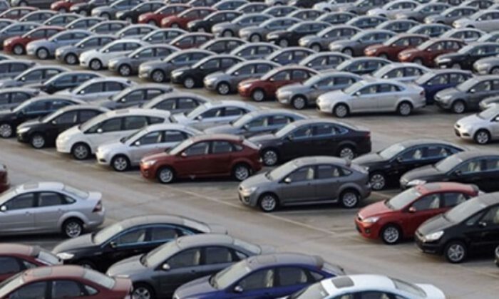 Otomotiv bayileri sert fren yaptı