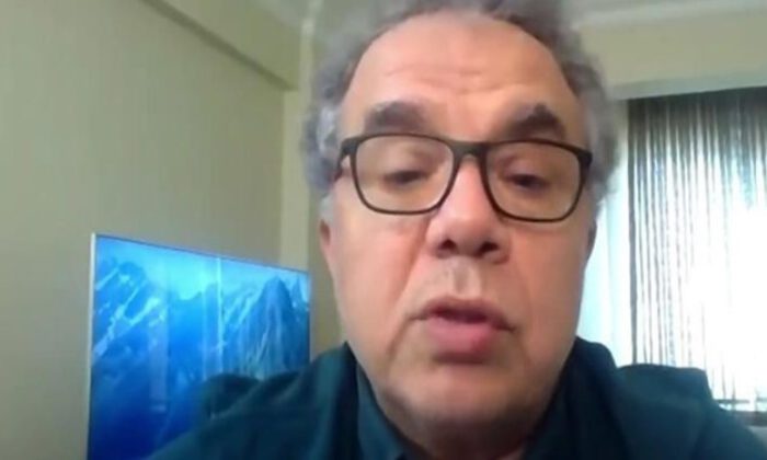 Doktor virüsten kurtuluş takvimini açıkladı