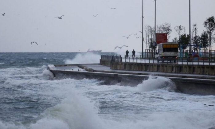 İstanbul’a fırtına uyarısı