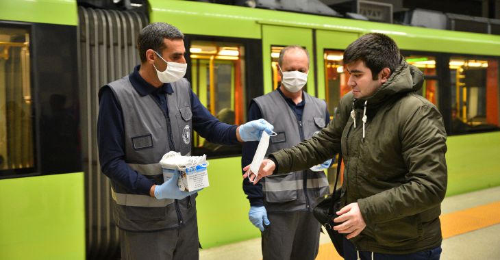 Büyükşehir’den ücretsiz maske dağıtımı