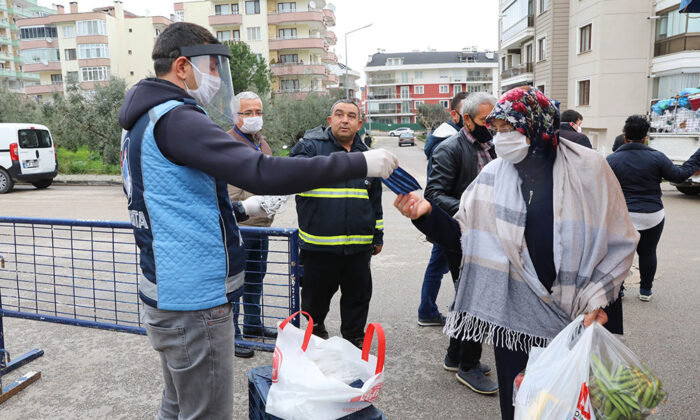 Mudanya pazarlarında maskeli dönem