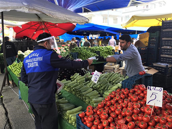 Osmangazi pazar yerlerinde denetimlerini sıklaştırdı