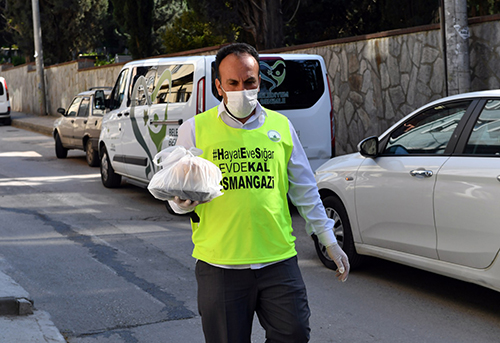 Osmangazi’den evlere teslim sıcak iftarlık