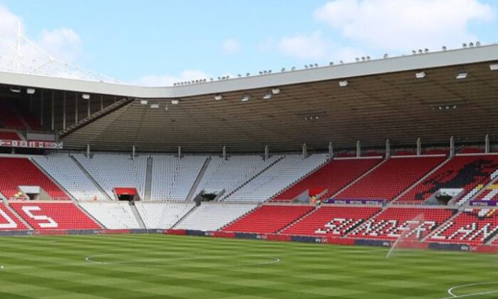 Sunderland ücretsiz izne çıktı