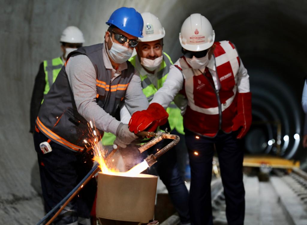 Ekrem İmamoğlu işleri ‘ray’ına koyuyor