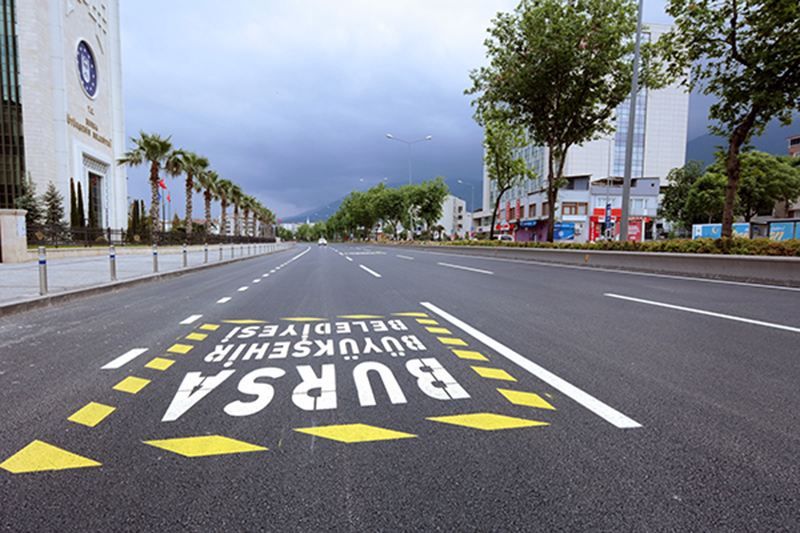 Büyükşehir’in işleri ‘yol’unda