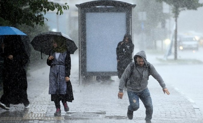 Çöl sıcakları gidiyor şemsiyeleri hazırlayın