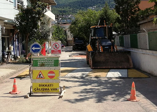 Osmangazi’de asfalt sırası Sırameşeler ve İnkaya’da