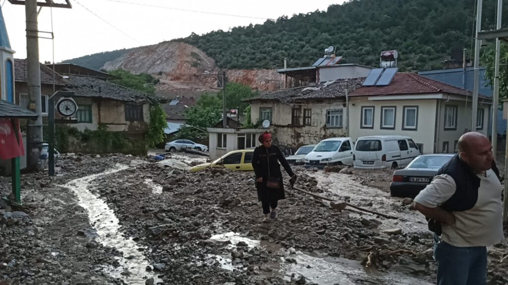 Bursa Valiliği’nden sel bilançosu