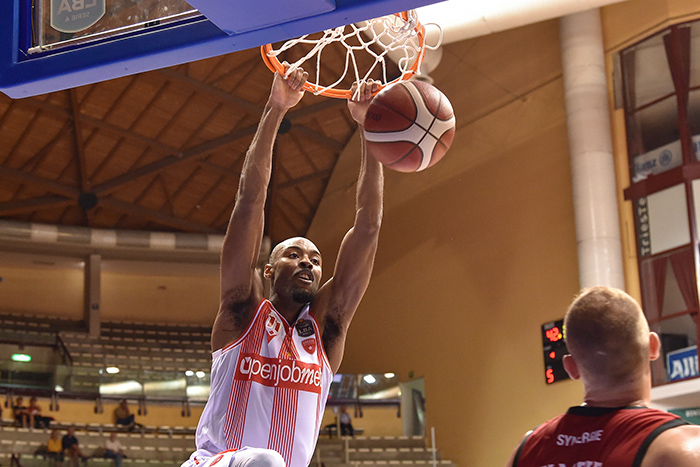 Jeremy Simmons TOFAŞ’a transfer oldu