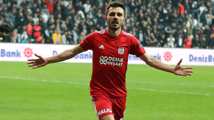 Galatasaray Emre Kılınç’la anlaştı