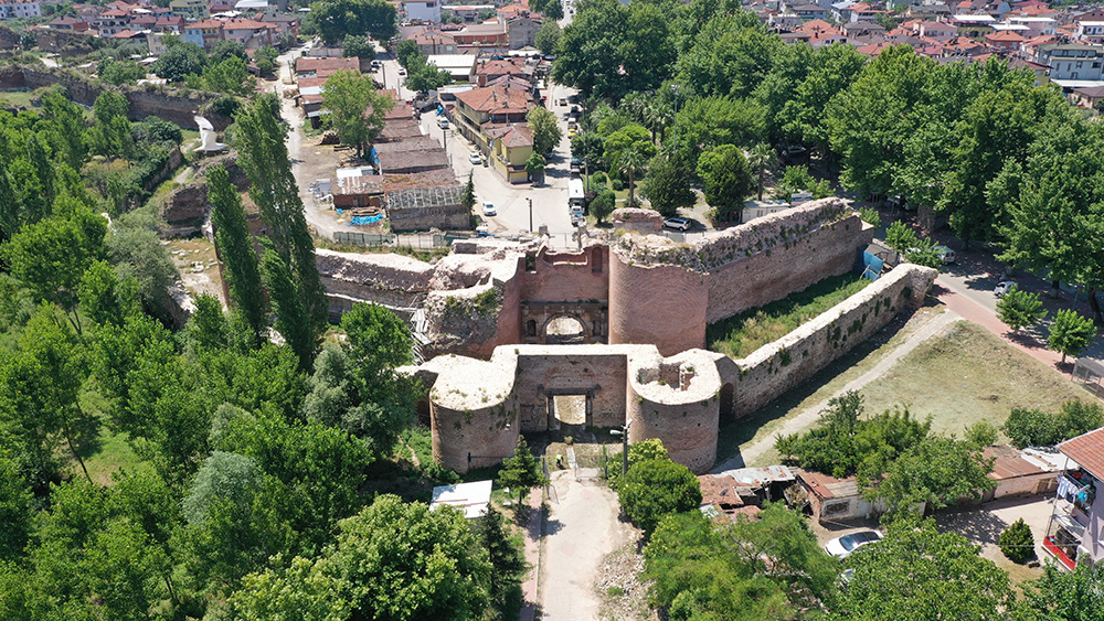 Tarihe açılan kapı itibarına kavuşacak