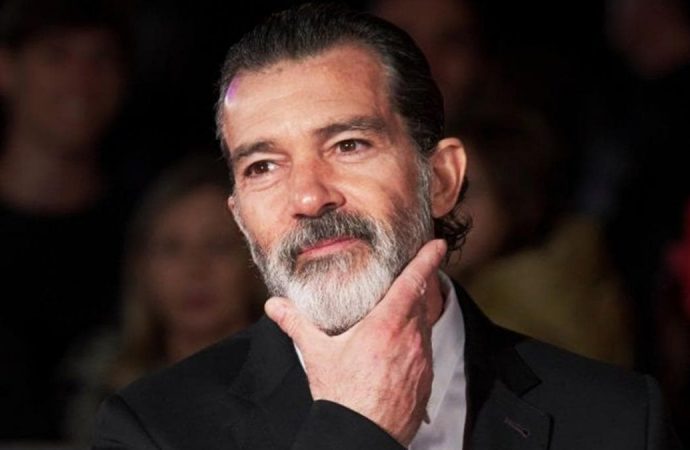 Antonio Banderas COVID-19’u yendi