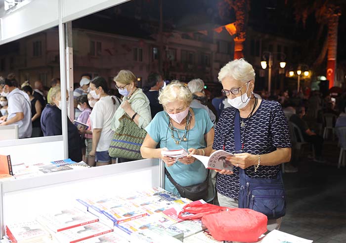 Mudanya’da kitap dolu günler başladı