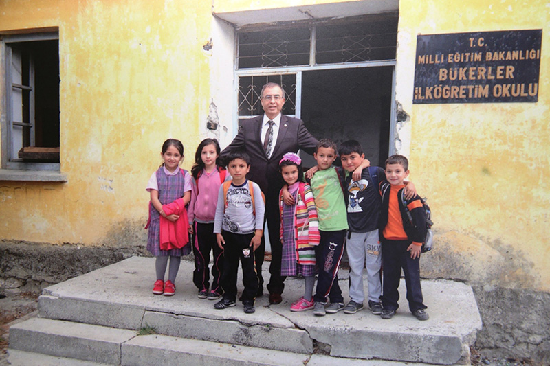 Kemal Demirel’den ‘köy okulu’ açıklaması