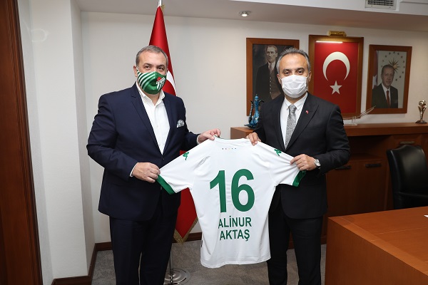 Alinur Aktaş ve Erkan Kamat’tan Bursaspor için birlik mesajı