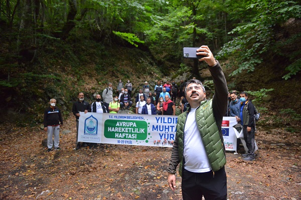 Başkan Yılmaz, muhtarlarla yürüyüş yaptı