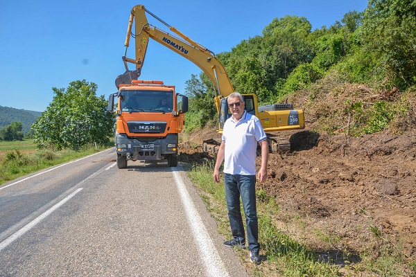 Karacabey Yeniköy yolunda çalışmalar hızlandı