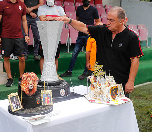 Fatih Terim’e Florya’da özel kutlama