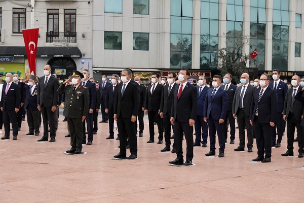 “İstanbul’un Kurtuluşu’nun 97. Yılı” Taksim’de kutlandı
