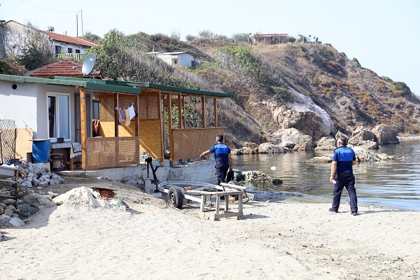 Mudanya’da kaçak yapıya geçit yok