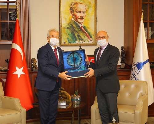 Turgay Erdem’den İzmir Büyükşehir Belediye Başkanı Tunç Soyer’e ziyaret