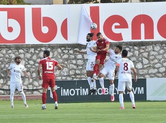 İnegölspor, Çorum Futbol Kulübü karşısında sahadan mağlubiyetle ayrıldı