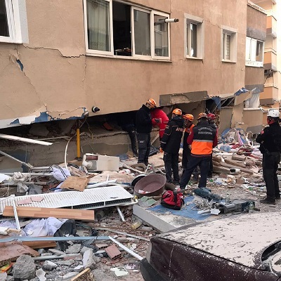Yıldırım Arama Kurtarma Ekipleri, İzmir depreminde umut oldu