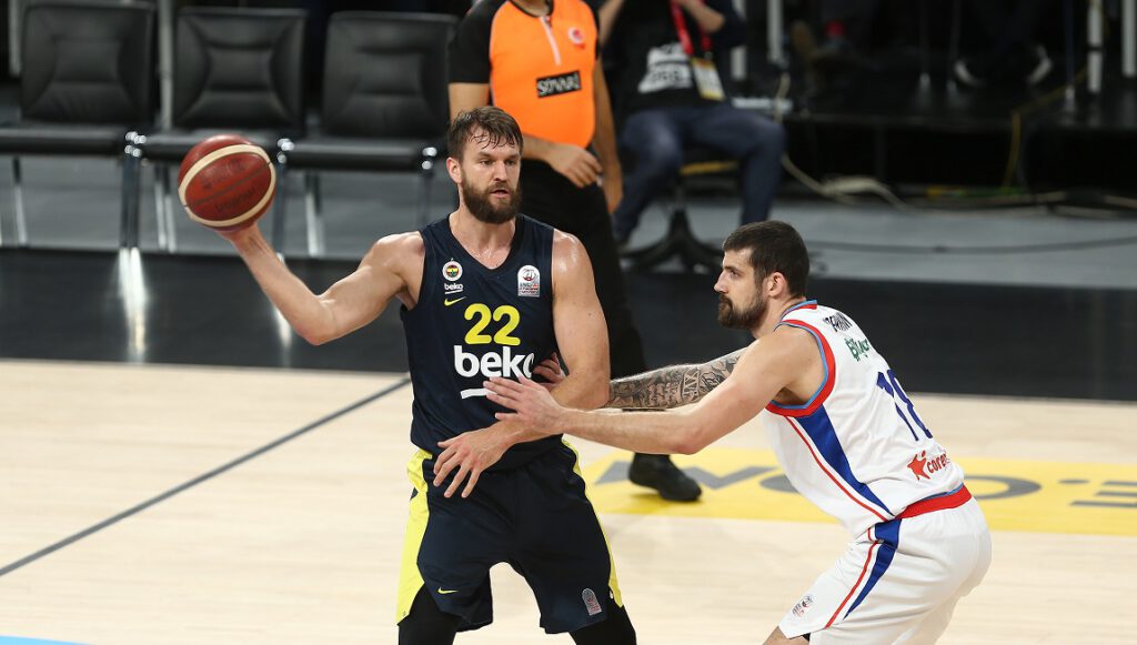 Pota derbisinde zafer Anadolu Efes’in