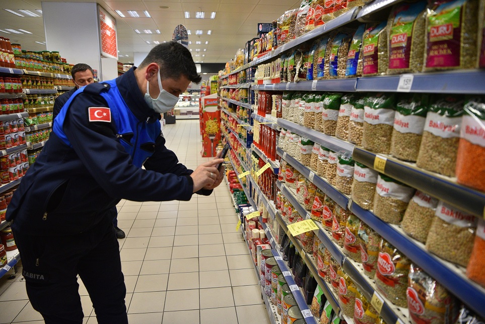 Fahiş fiyatlar için zabıt tuttular