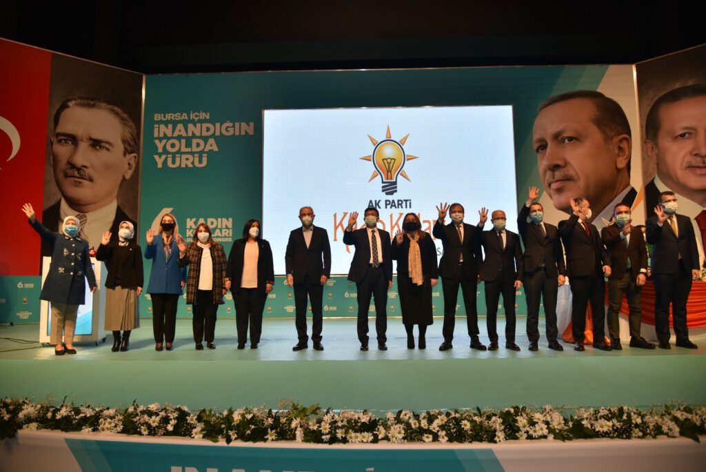 AK Parti Bursa’da Kadın Kolları’nda Durmaz dönemi