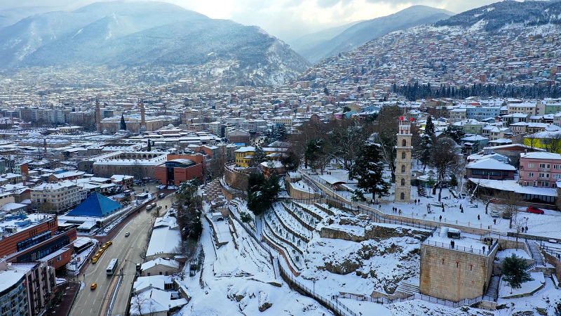 Bursa’ya bembeyaz gelinlik