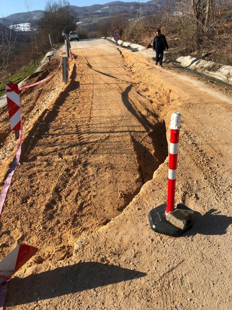 Bursa’da çöken yol ulaşıma açıldı