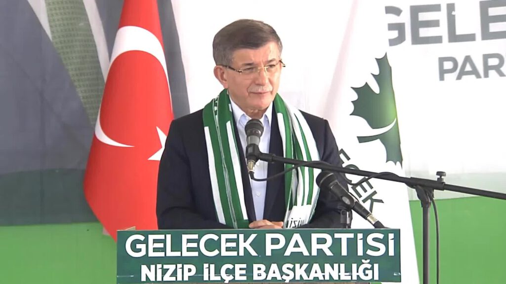 Davutoğlu’ndan Erdoğan’a: ” ‘Müteahitlere dönüp artık milli paramıza dönelim’ diye niye demiyorsunuz?”