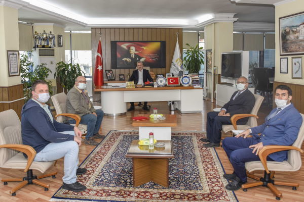 Başkan Özkan’a okula destekleri için teşekkür ziyareti