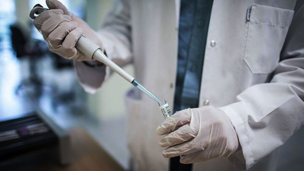 Youtuberlara “Pfizer aşısını kötüle” diye teklif veren ajansın mailleri ortaya çıktı
