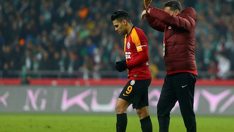 Galatasaray’da Falcao ile yollar ayrılıyor