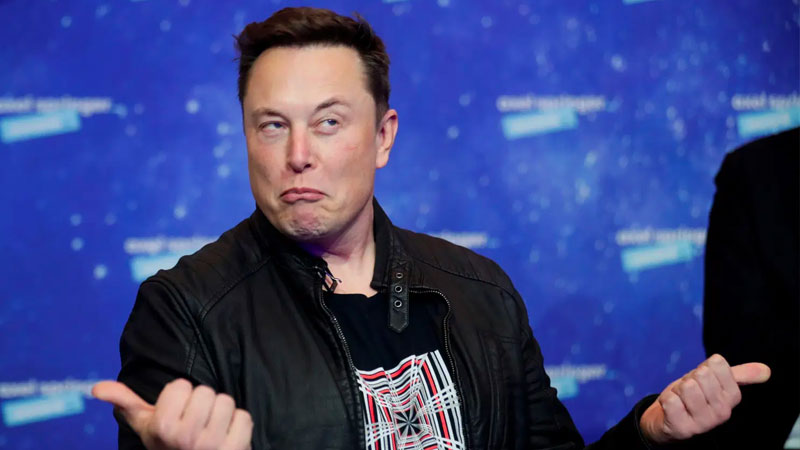 Elon Musk: Elektrikli araçları yeniden icat ettim ve insanları roketle Mars’a gönderiyorum, normal biri olacağımı mı sandınız?