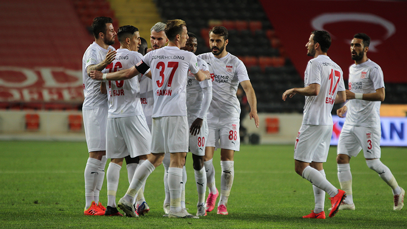 Sivasspor, Gaziantep karşısında tek golle kazandı